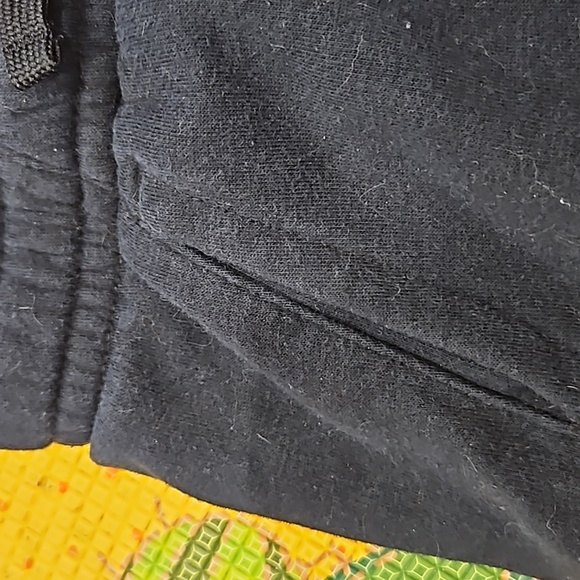 Size Small:  fits 4 to 5Good condition Nike Brand  joggers - Picture 2 of 8